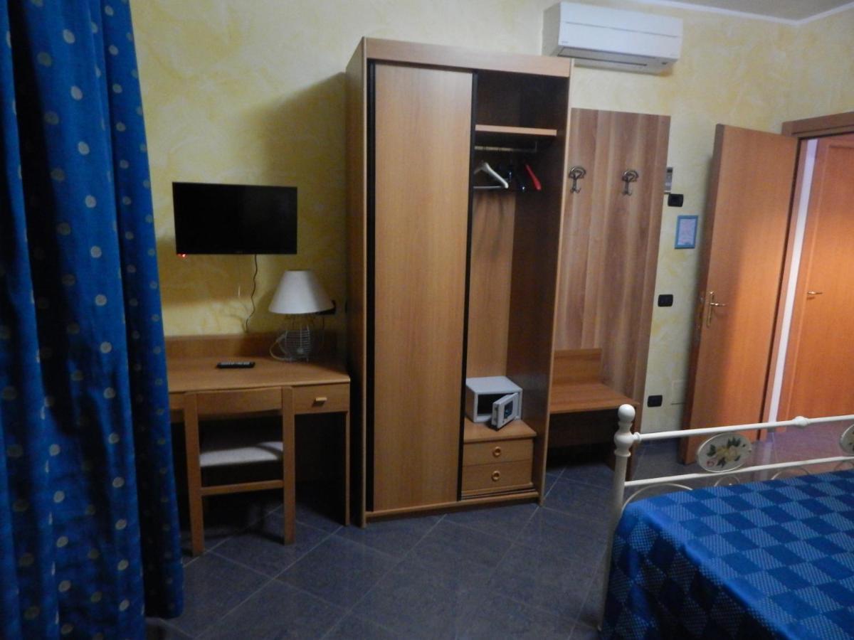 Albergo Massimo Loano Exterior photo